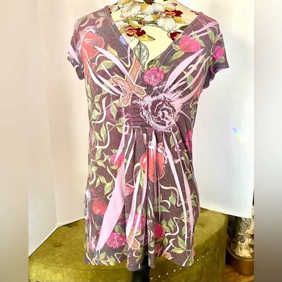 ❗️3/$10 TATTOO TUNIC TOP SUBLIMATION BLOUSE ROSE HEARTS CROSS BUTTERFLY PETITE L - Picture 1 of 3